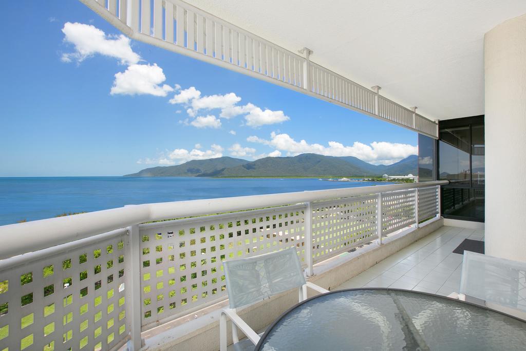 Cairns Ocean View Apartment מראה חיצוני תמונה